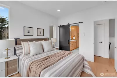 427 19th Avenue E, Seattle, WA 98112 - Photo 17