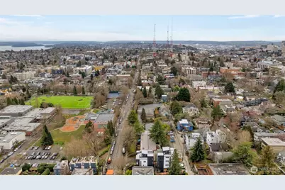 427 19th Avenue E, Seattle, WA 98112 - Photo 31
