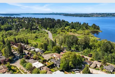 10030 NE 110th Street, Kirkland, WA 98033 - Photo 39