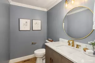 10030 NE 110th St, Kirkland, WA 98033 - Photo 17