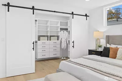 12011 36th Avenue NE, Seattle, WA 98125 - Photo 15