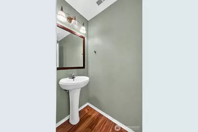 17823 Silver Creek Avenue E, Puyallup, WA 98375 - Photo 9