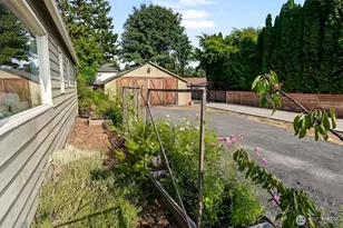 19127 80th Ave W, Edmonds, WA 98026 - Photo 21