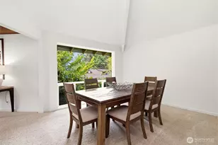 8626 NE 26th Pl, Clyde Hill, WA 98004 - Photo 5