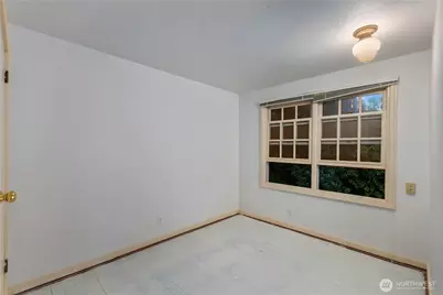 11127 NE Wing Point Drive, Bainbridge Island, WA 98110 - Photo 25