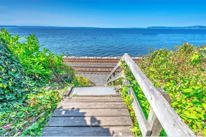 18516 Soundview Place, Edmonds, WA 98020 - Photo 31
