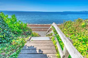 18516 Sound View Pl, Edmonds, WA 98020 - Photo 31
