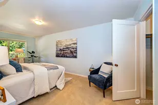 18516 Sound View Pl, Edmonds, WA 98020 - Photo 25