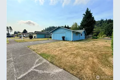 115 Holly Park Street, Longview, WA 98632 - Photo 17