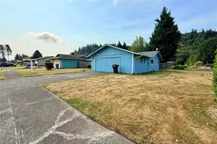 115 Holly Park St, Longview, WA 98632 - Photo 17