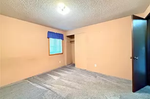 115 Holly Park St, Longview, WA 98632 - Photo 9
