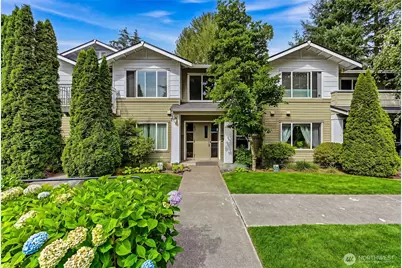 10931 124th Avenue NE #206, Kirkland, WA 98033 - Photo 1