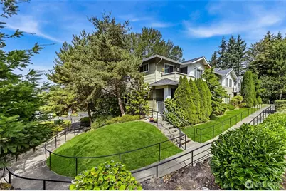 10931 124th Avenue NE #206, Kirkland, WA 98033 - Photo 3