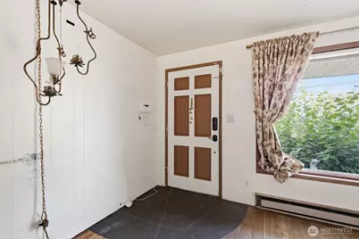 232 Bridgeway, Everett, WA 98201 - Photo 9