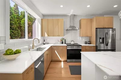 2652 NW 95th Street, Seattle, WA 98117 - Photo 5