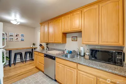 6041 5th Avenue NW, Seattle, WA 98107 - Photo 7