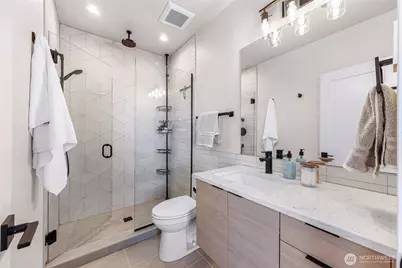 4308 Wallingford Avenue N #C, Seattle, WA 98103 - Photo 29