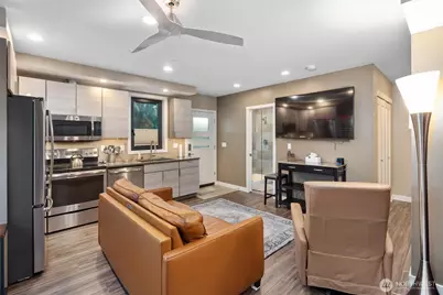 7337 151st Avenue NE, Redmond, WA 98052 - Photo 11