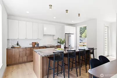 11737 40th Avenue NE #A, Seattle, WA 98125 - Photo 7