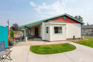 322 3rd Ave SE, Soap Lake, WA 98854 - Photo 3