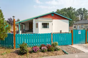 322 3rd Ave SE, Soap Lake, WA 98854 - Photo 1