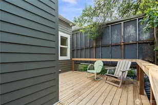1912 E Union St, Seattle, WA 98122 - Photo 9