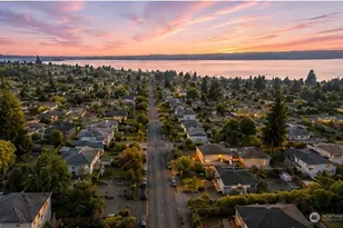 920 Maple St, Edmonds, WA 98020 - Photo 1