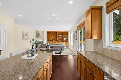 8821 SE 39th Street, Mercer Island, WA 98040 - Photo 13