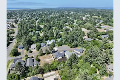 821 Shark Court SW, Ocean Shores, WA 98569 - Photo 9