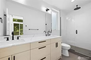 12013 36th Ave NE, Seattle, WA 98125 - Photo 11