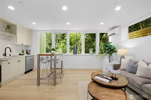 12013 36th Ave NE, Seattle, WA 98125 - Photo 7