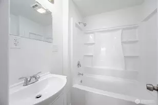2104 W Spruce St, Moses Lake, WA 98837 - Photo 25