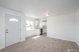 2104 W Spruce St, Moses Lake, WA 98837 - Photo 9