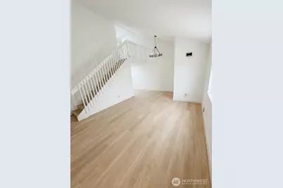 6425 7th Street NE, Tacoma, WA 98422 - Photo 3