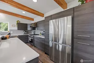 9007 Sand Point Way NE, Seattle, WA 98115 - Photo 23