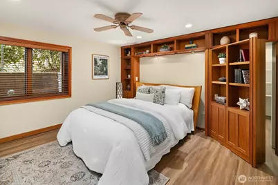 9418 SE 33rd Street, Mercer Island, WA 98040 - Photo 21