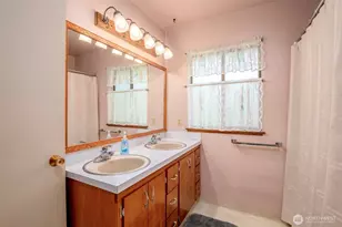 16416 Spanaway Loop Rd S, Spanaway, WA 98387 - Photo 17