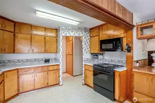 16416 Spanaway Loop Rd S, Spanaway, WA 98387 - Photo 15