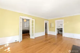 214 13th Ave E, Seattle, WA 98102 - Photo 9