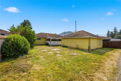 1919 S 15th Street, Mount Vernon, WA 98274 - Photo 17