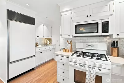 12168 SE 17th Place, Bellevue, WA 98005 - Photo 13