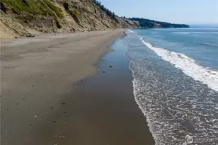 2285 W Beach Rd, Oak Harbor, WA 98277 - Photo 37