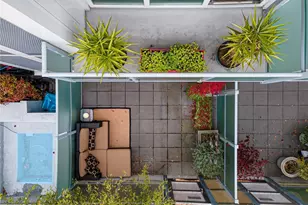 501 Roy St, Seattle, WA 98109 - Photo 11