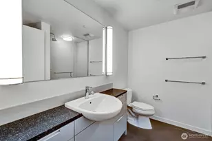 501 Roy St, Seattle, WA 98109 - Photo 9