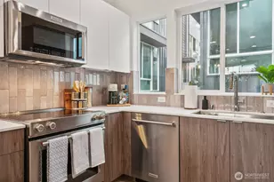 3410 15th Ave W, Seattle, WA 98119 - Photo 11
