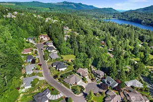 4020 Padden Hills Ct, Bellingham, WA 98229 - Photo 3