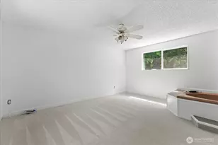 9121 NE 143rd Pl, Kirkland, WA 98034 - Photo 23