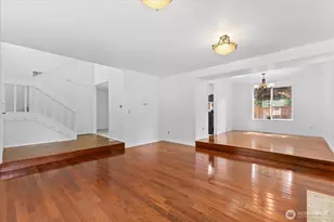 9121 NE 143rd Pl, Kirkland, WA 98034 - Photo 5