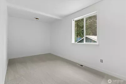 9121 NE 143rd Place, Kirkland, WA 98034 - Photo 19