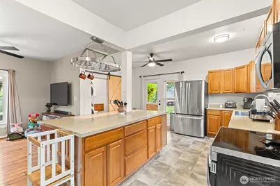 1315 Oxford Ave, Centralia, WA 98531 - Photo 9